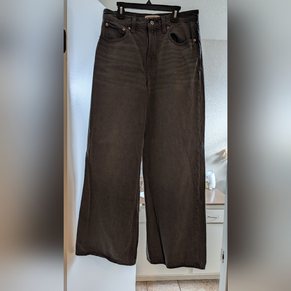 Abercrombie & Fitch Women's Washed Black Wide-Leg Jeans
